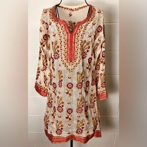 Floral Embroidered Tunic Top